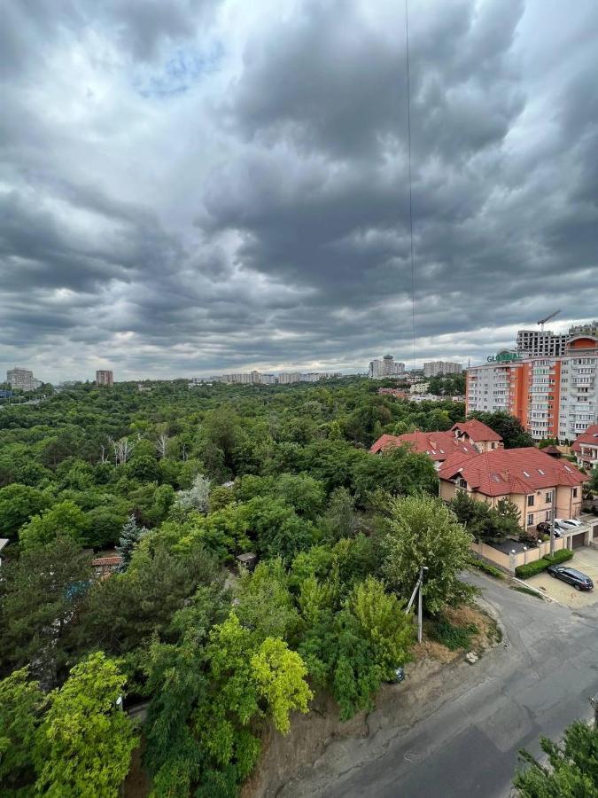 Luxrent Lejlighed Chişinău Eksteriør billede