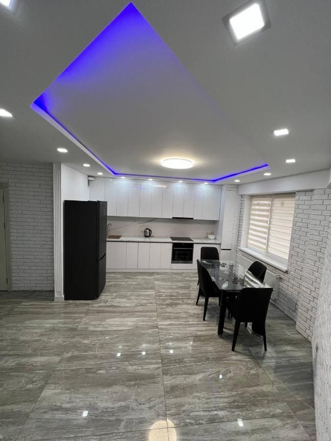 Luxrent Lejlighed Chişinău Eksteriør billede